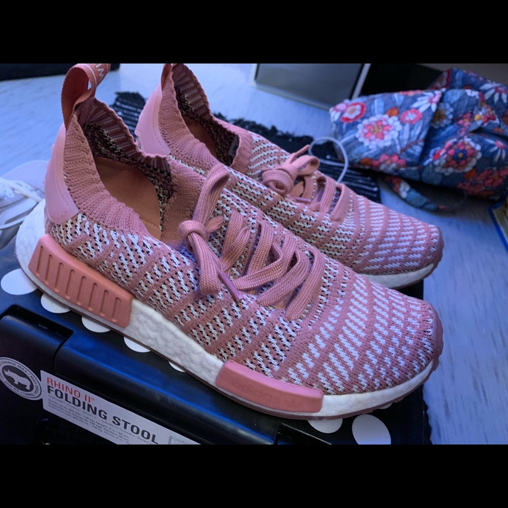 Adidas NMD primeknit in Mauve pink.